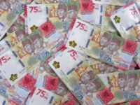Rupiah menguat ke Rp16.293 per dolar AS usai pidato dovish pejabat The Fed. Pasar menanti keputusan suku bunga pada akhir Juli