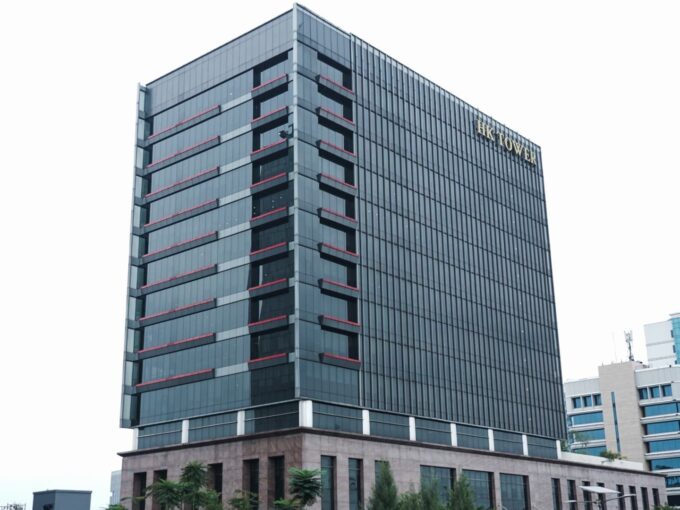 Hutama Karya mencatat laba bersih Rp 2,7 triliun pada 2024, meningkat 47,7% YoY dengan total aset Rp 196 triliun dan ekuitas Rp 138 triliun