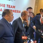 CEO BPI Danantara Rosan Roeslani memberikan tanggapan kepada wartawan pada konferensi pers, Senin, 24 Maret 2025