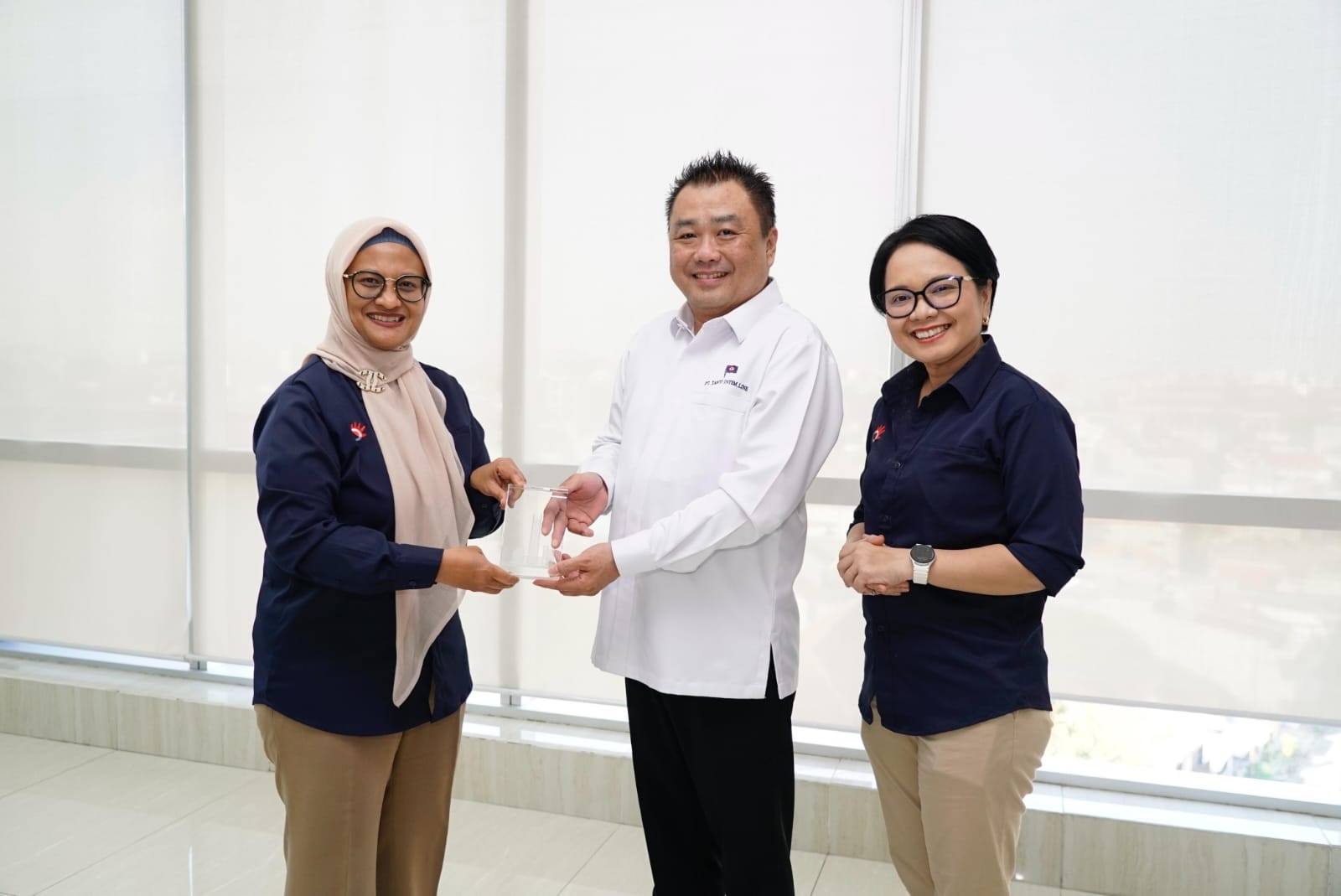 Telkom Kunjungi Pelanggan di Surabaya, Tegaskan Komitmen Layanan Digital Terbaik