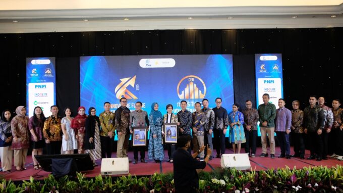 Jasa Keuangan Tunjukkan Taring! Ini Daftar Pemenang Innovative Future Finance & Top 25 CEO Future Finance 2025