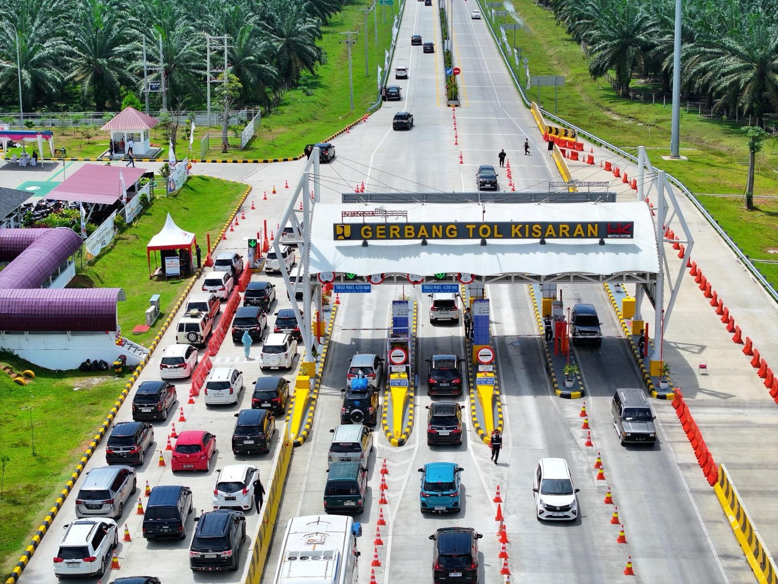 Diskon Tarif Tol Bikin Wisata Sumatera Ramai, Ekonomi Daerah Ikut Bergerak!