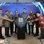 PLN meluncurkan Smart & Green Building dengan PLTS Atap dan sistem digital untuk efisiensi energi serta pengurangan emisi karbon.