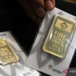 Harga emas Antam hari ini ambles Rp18.000 menjadi Rp2.655.000 per gram.