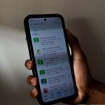 Pinjol Solusiku dipanggil OJK akibat dugaan pelanggaran penagihan dan sebar data! Cek nasib nasabah dan perintah tegas OJK di sini.