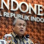Suku bunga BI-Rate resmi melonjak ke 5,75%. BI kerek suku bunga acuan untuk perkuat rupiah dan jinakkan inflasi global.