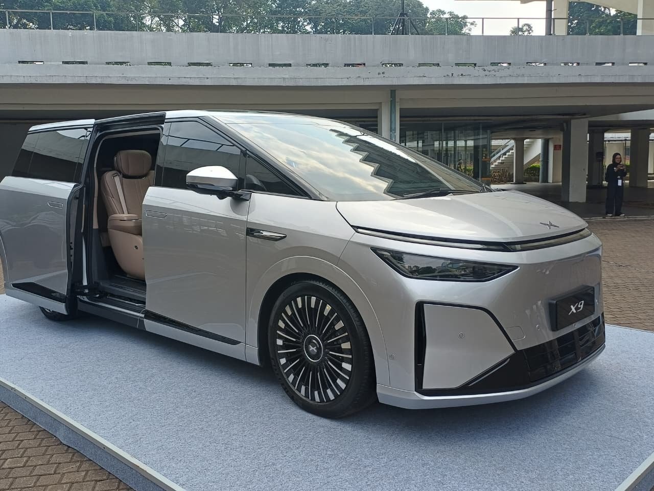 XPENG Indonesia mempercepat inovasi dengan menghadirkan X9 Facelift dan G6 AWD pada perayaan satu tahun kehadirannya di Tanah Air.