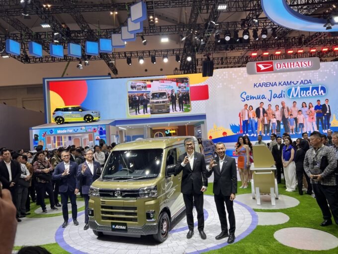 Daihatsu bawa 16 kendaraan, mobil konsep, hybrid, hingga promo kredit 2,99% di GIIAS 2026.