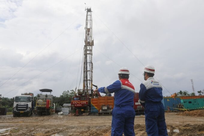 Pertamina EP Rantau melakukan pengeboran lima sumur baru untuk menjaga produksi minyak setelah banjir Aceh Tamiang.
